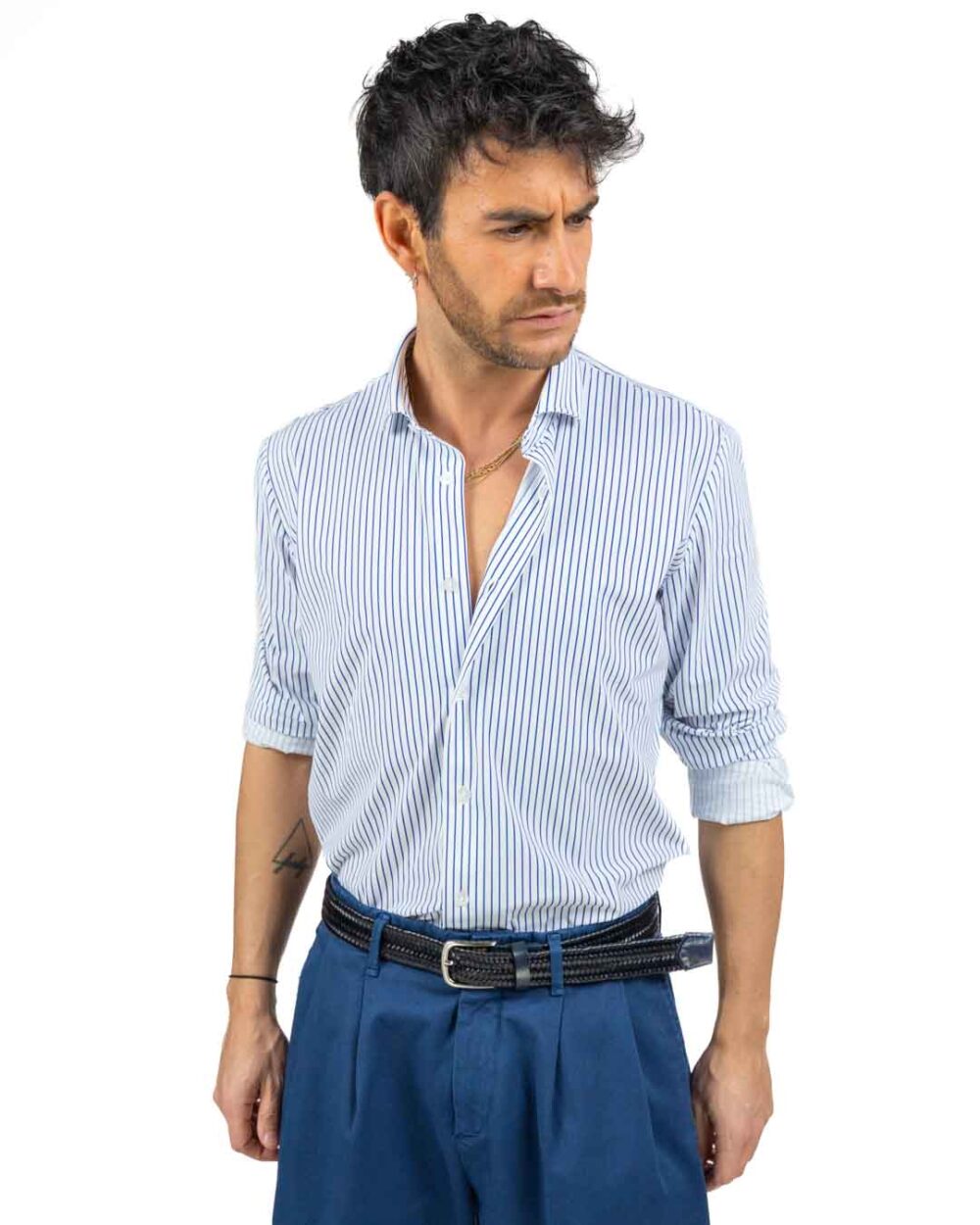 OUTFIT - Camicia A Righe Bianche e Azzurre