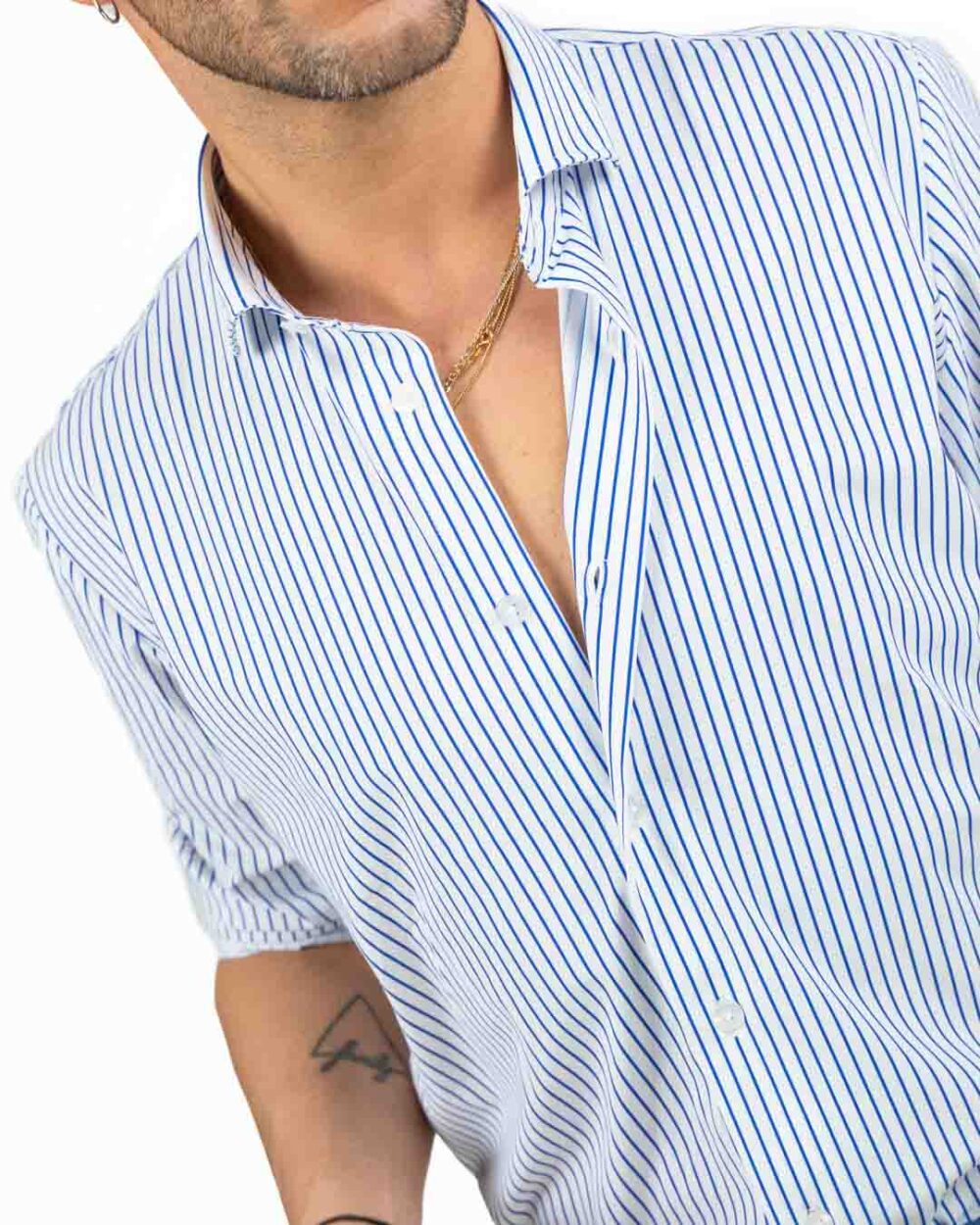 OUTFIT - Camicia A Righe Bianche e Azzurre - immagine 2