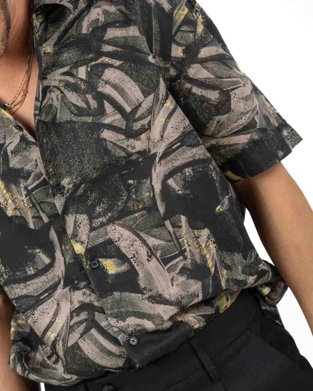 Antony Morato – Camicia a Maniche Corte Fantasia Nera da Uomo - immagine 3