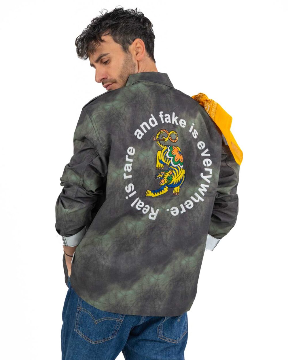 BERNA - Giacca Tie Dye con stampa sul retro e logo frontale - immagine 4