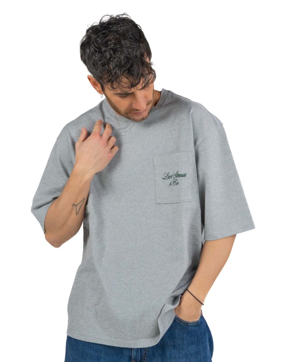LEVI'S - T-shirt Grigia con logo Verde - immagine 4