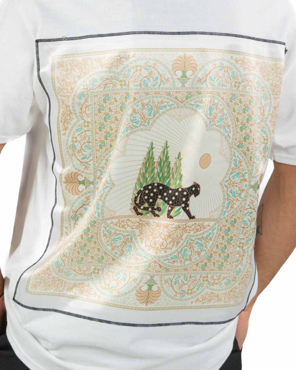 BASTILLE - T-shirt con applicazione in seta bianca - immagine 3