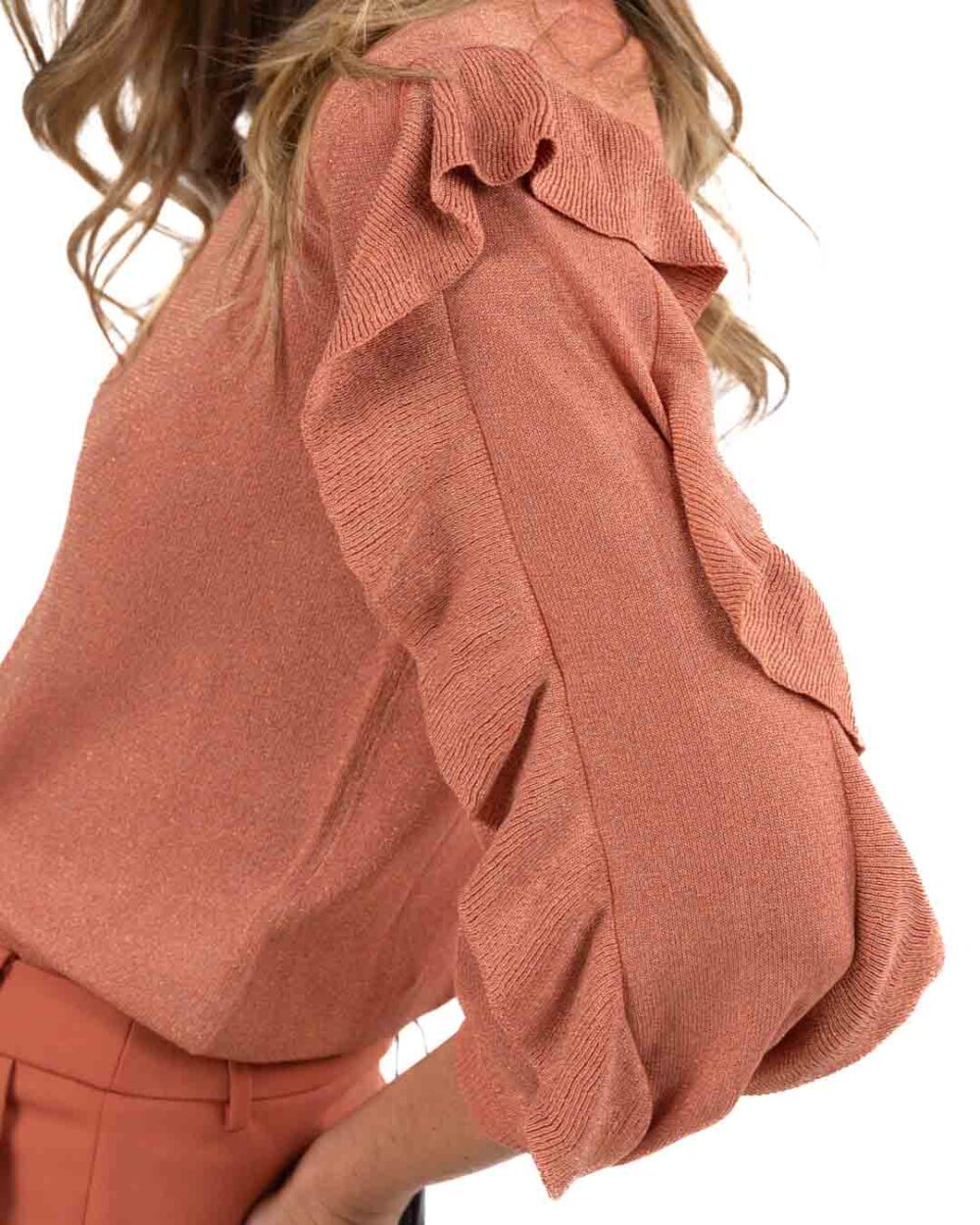 EMME MARELLA - Maglia lurex manica lunga con volant tinta mattone - immagine 3