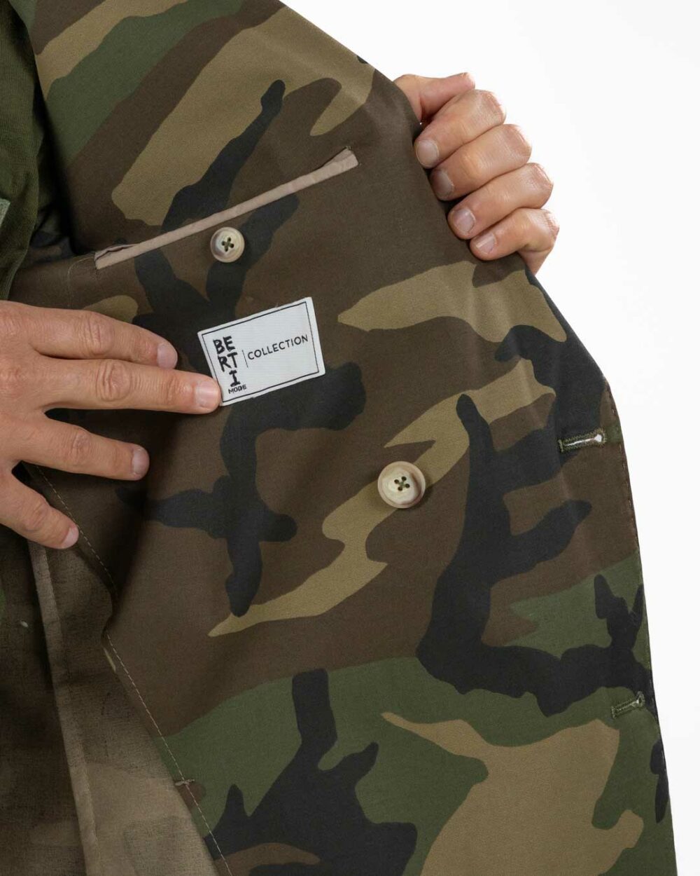 BERTI MODE COLLECTION - Giacca Doppiopetto Camouflage Verde - immagine 3