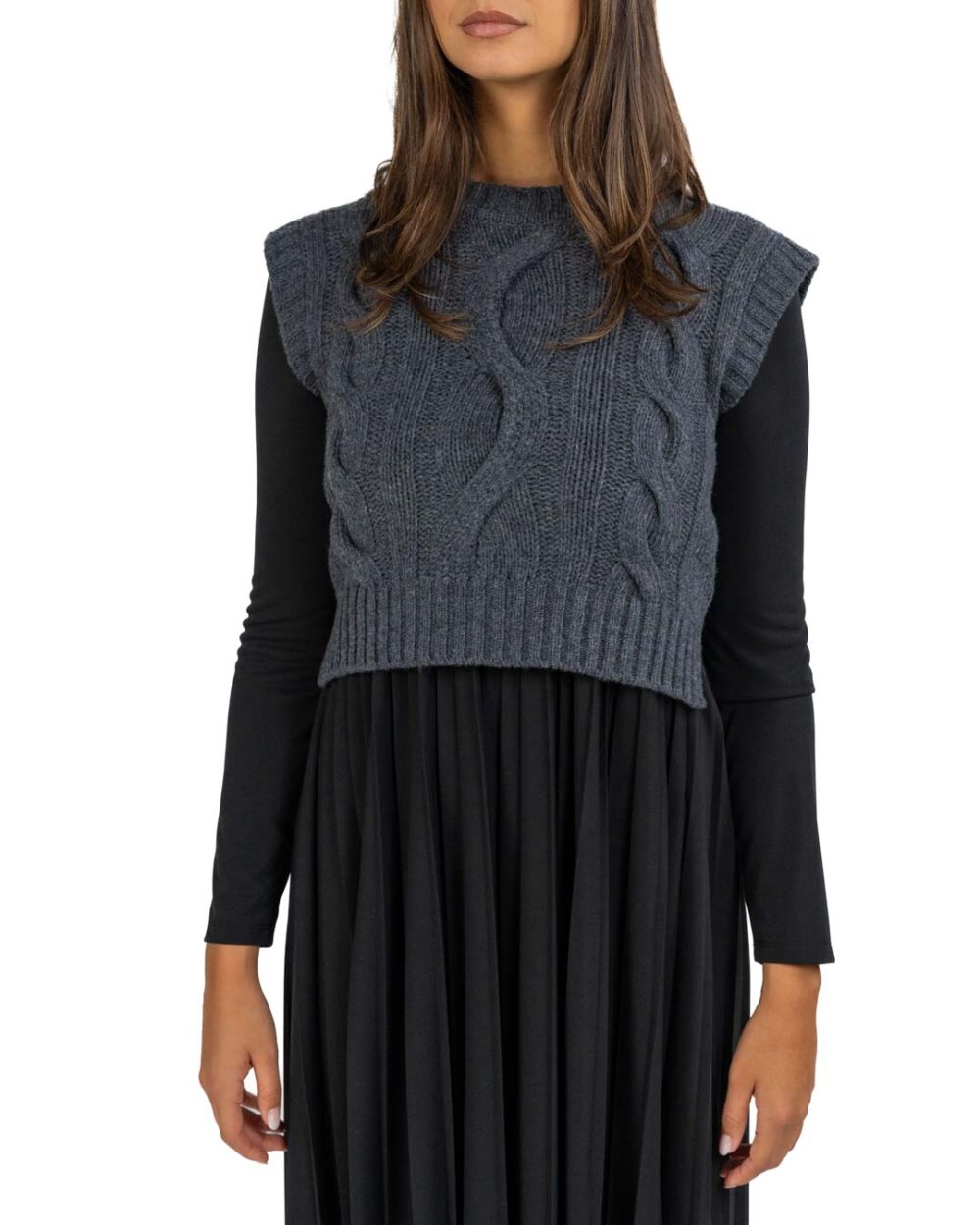 Weekend Max Mara - Gilet grigio con vestito nero - immagine 3