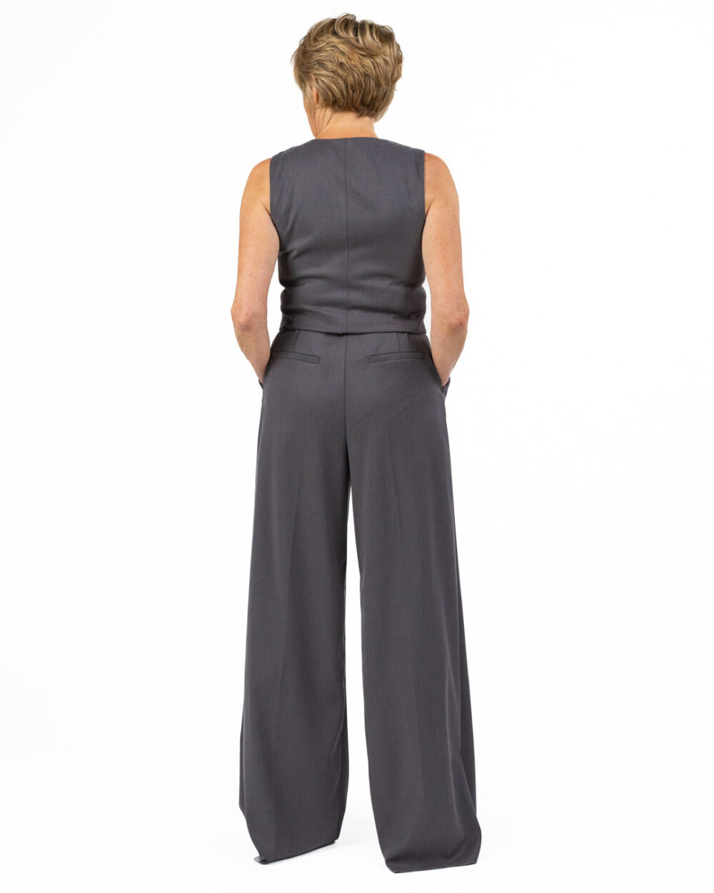 Emme Marella -Gilet e pantalone grigio - immagine 2