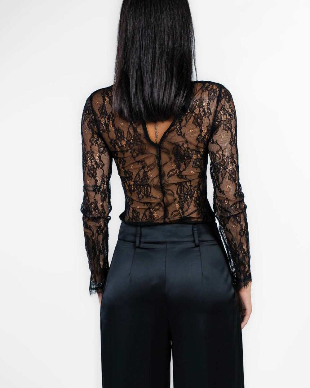 Rinascimento - Body nero con pizzo - immagine 2