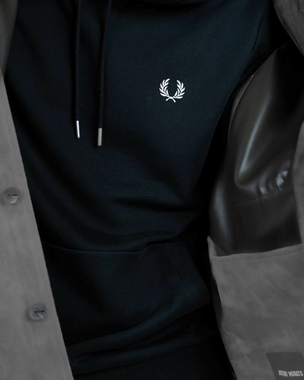 Fred Perry - felpa con cappuccio nero - immagine 2