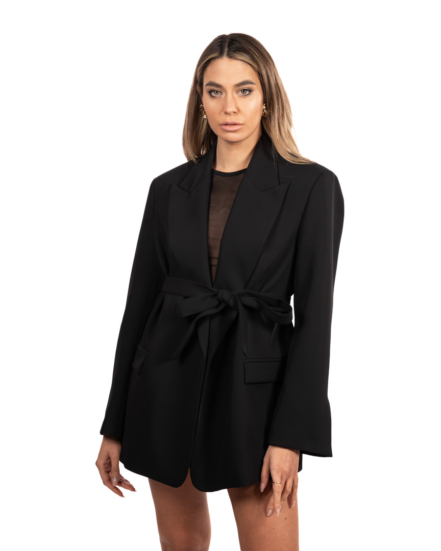 Vicolo giacca nera con cintura in vita